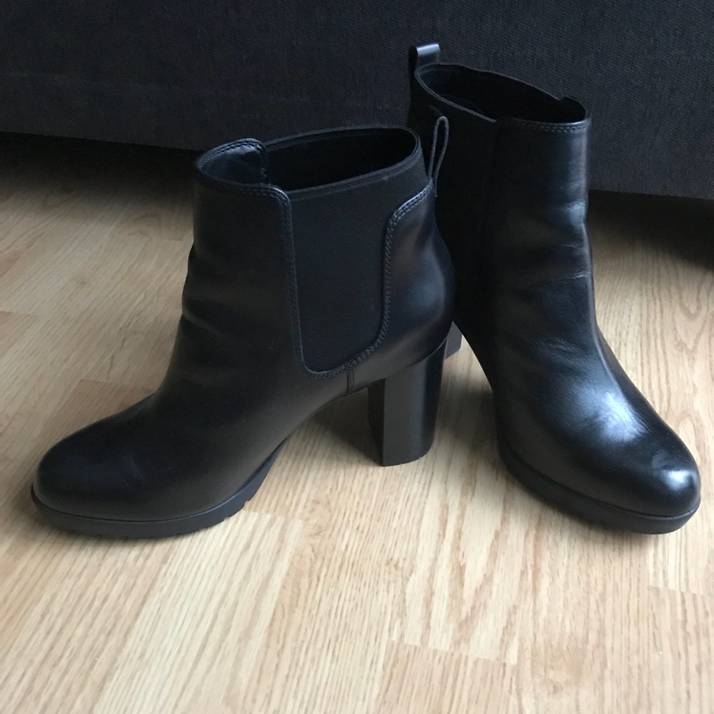 Clark’s Artisan Booties